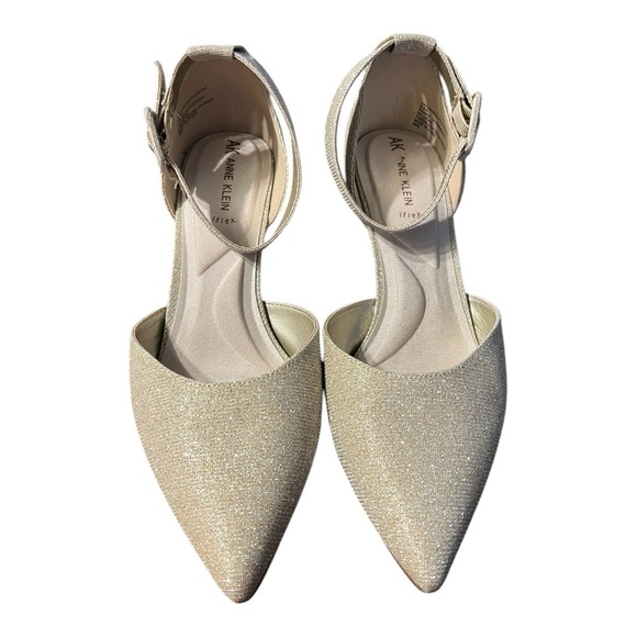 Anne Klein Fararia Iflex Pointed Toe Kitten Heel Pump in Gold Size 9.5M - Picture 4 of 13